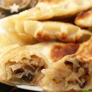 Pierogi ukraińskie z okrasą