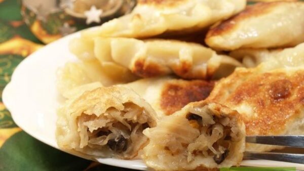 Pierogi ukraińskie z okrasą